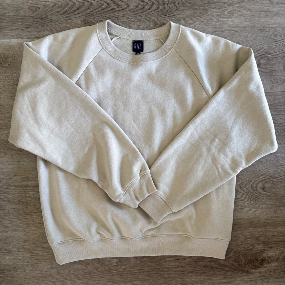 GAP Sweatshirt